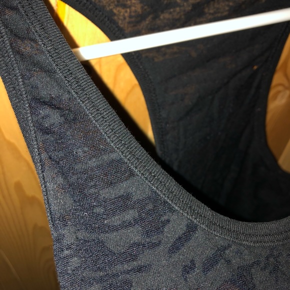 ⚡️ 3/$10 Tank Tops. Camo Transparent - Picture 2 of 3